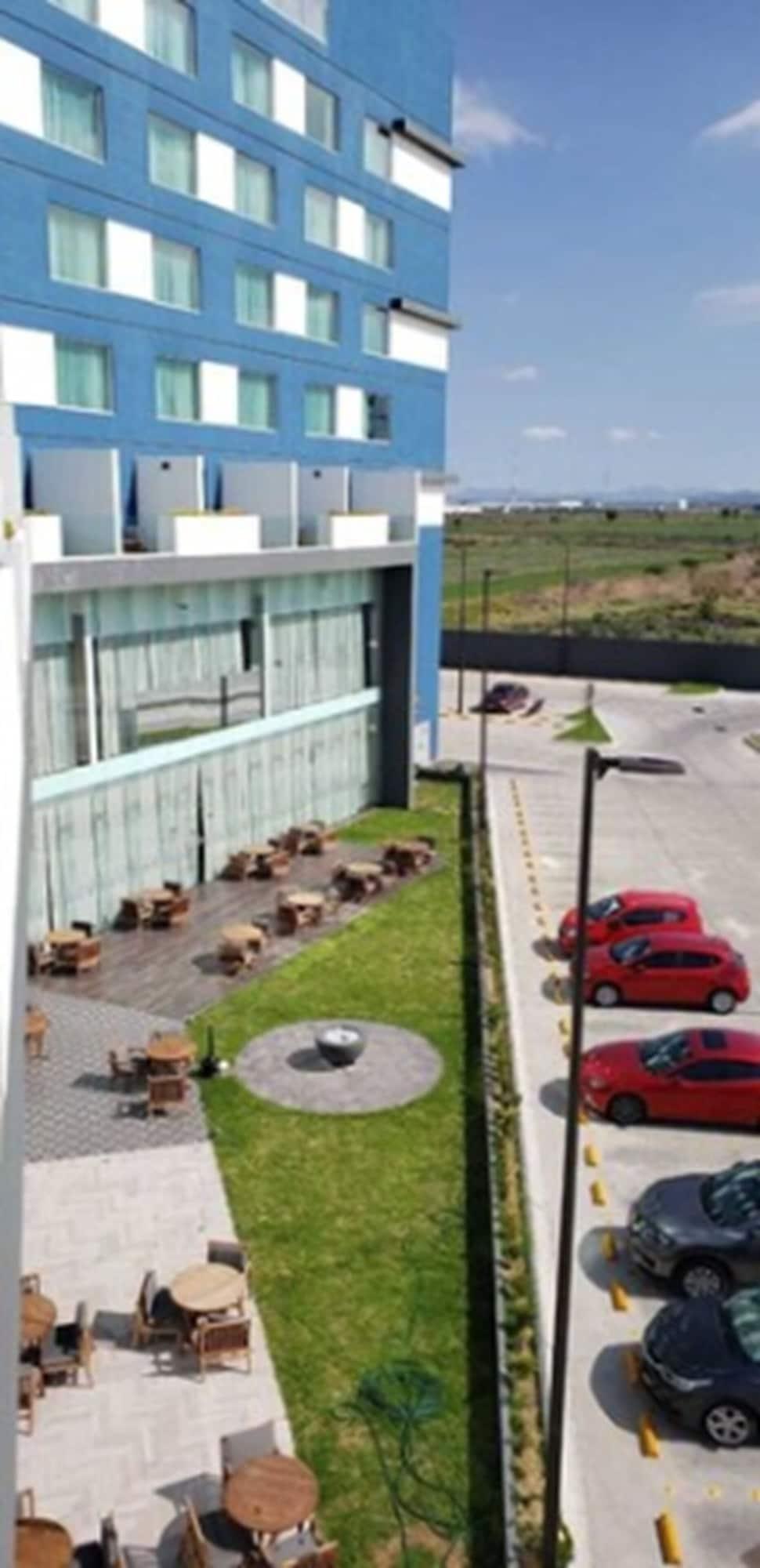 Hilton Garden Inn Salamanca Bagian luar foto