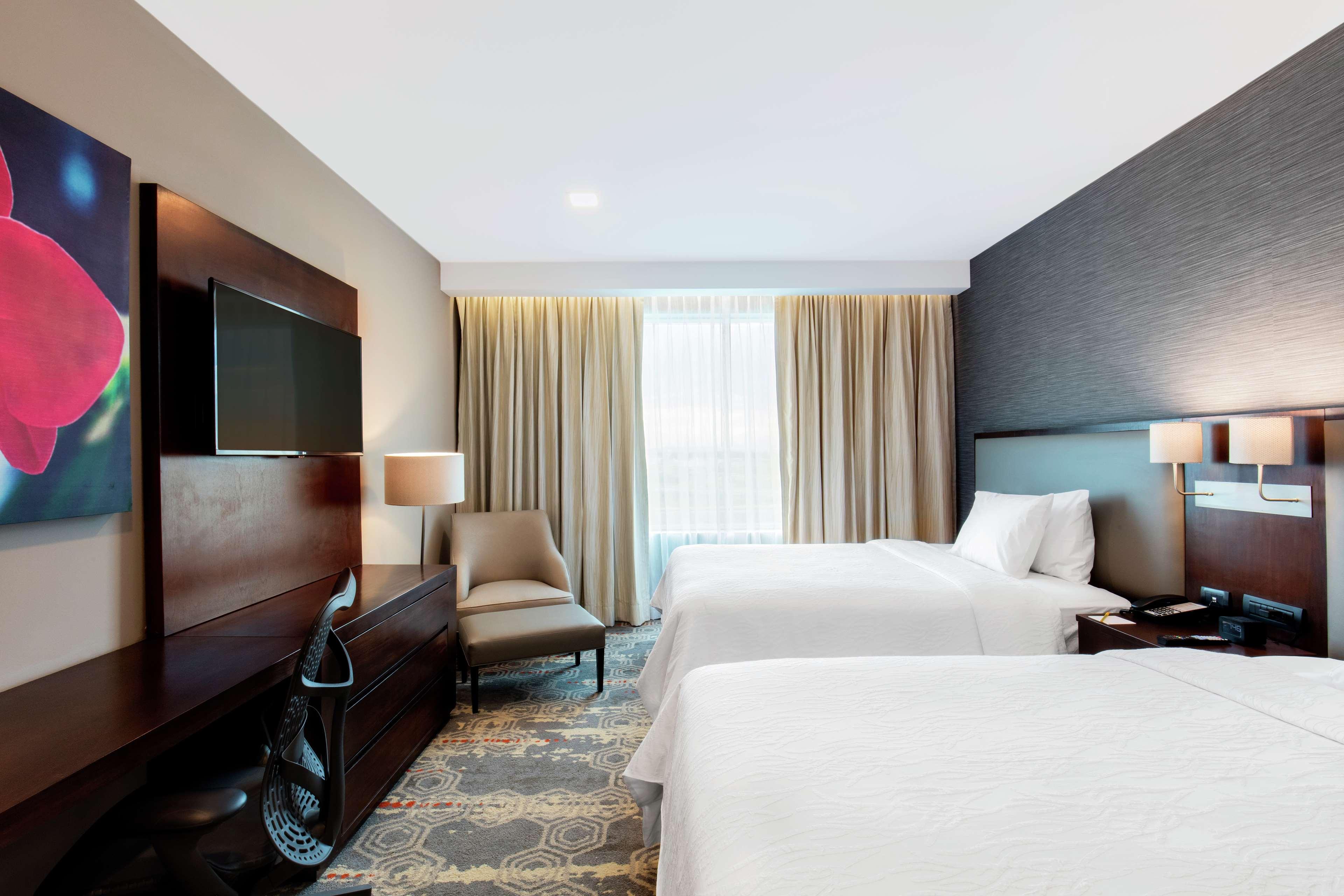 Hilton Garden Inn Salamanca Bagian luar foto