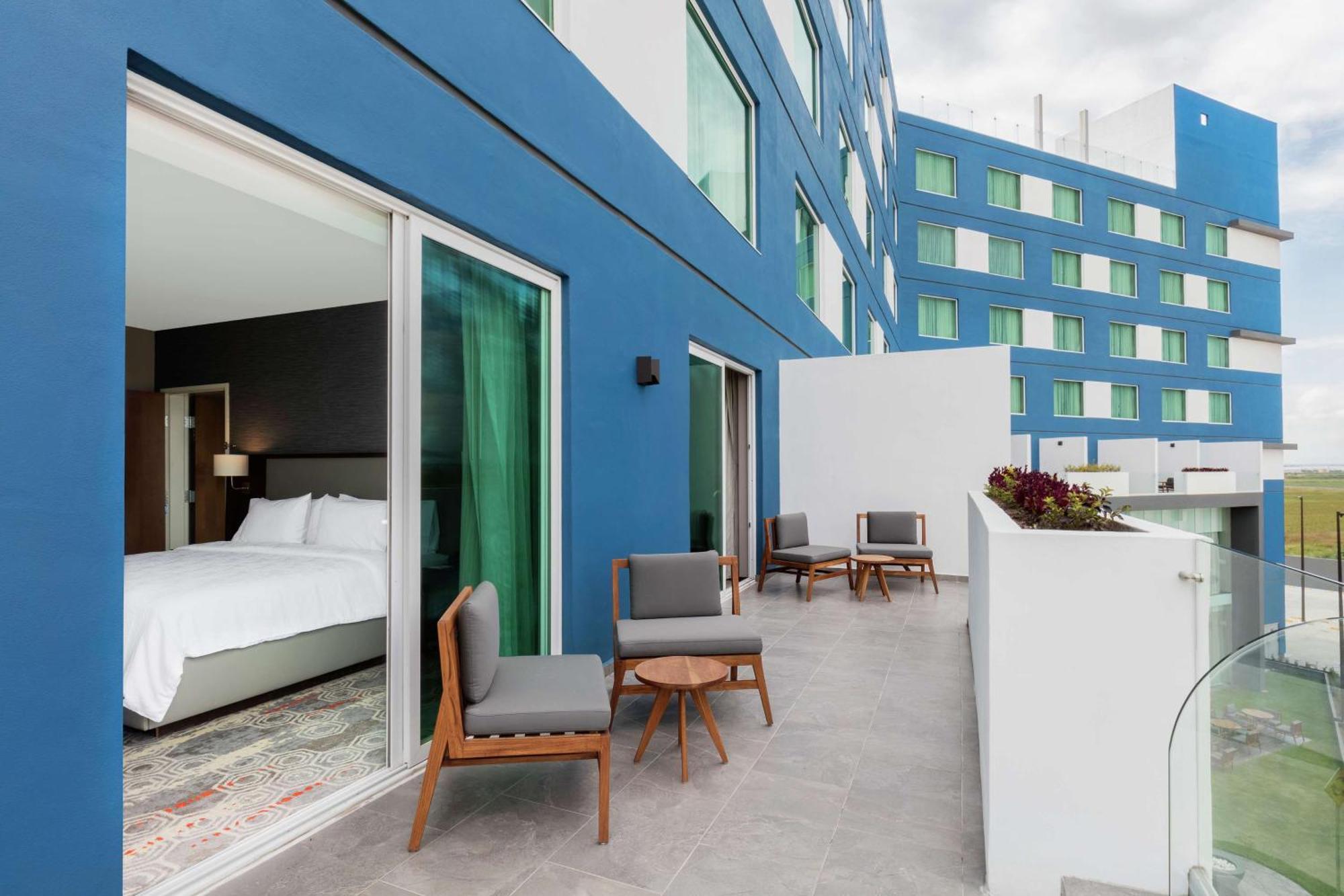Hilton Garden Inn Salamanca Bagian luar foto