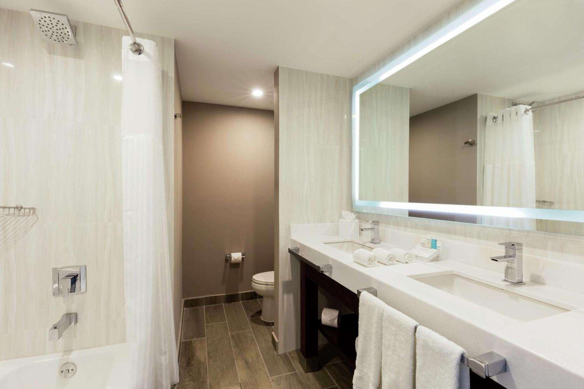Hilton Garden Inn Salamanca Bagian luar foto