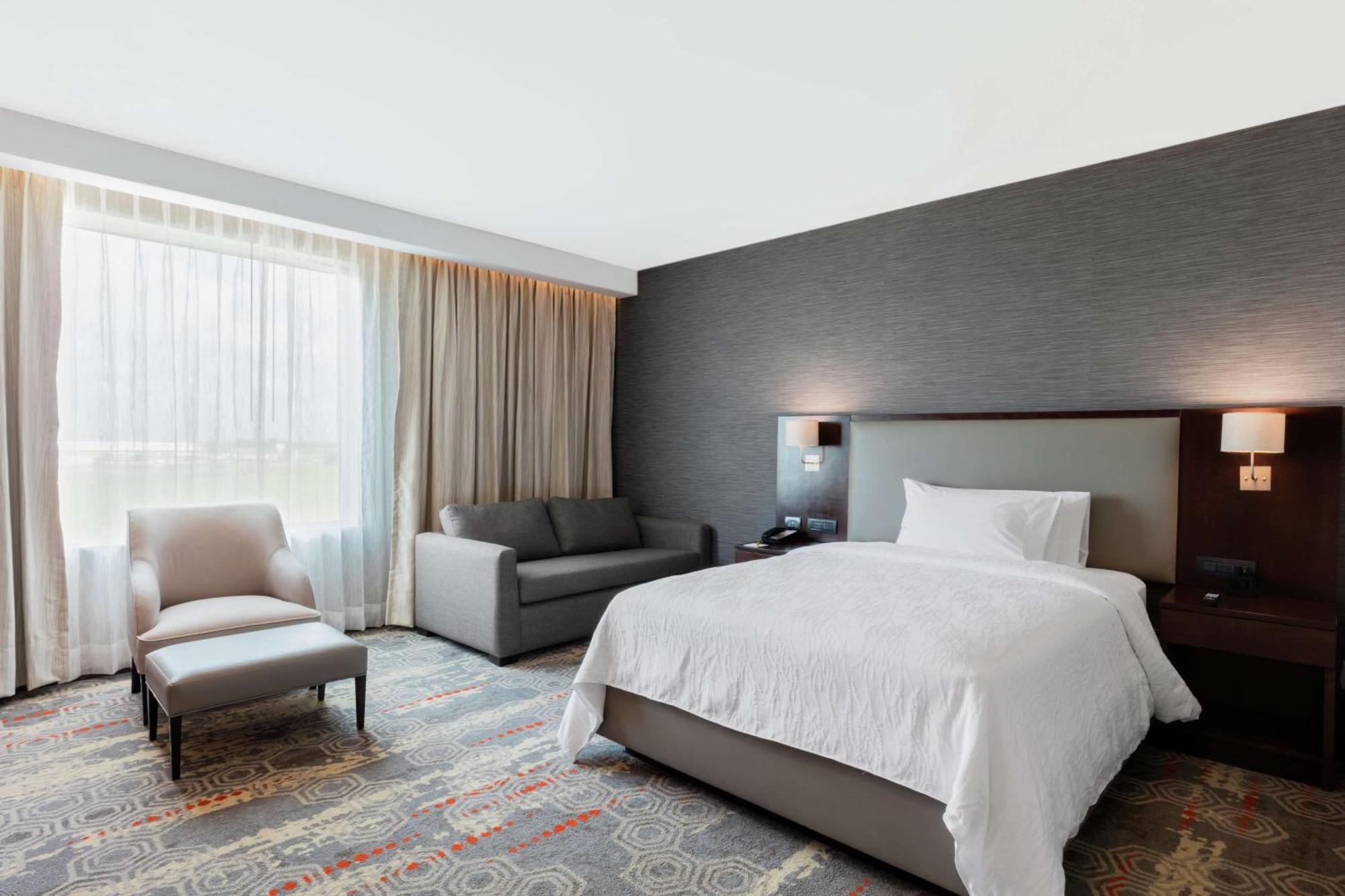 Hilton Garden Inn Salamanca Bagian luar foto