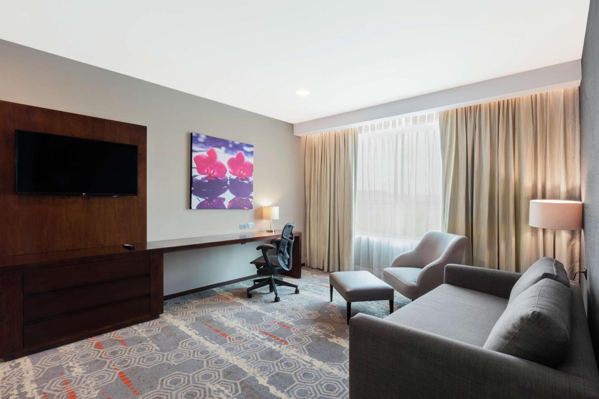 Hilton Garden Inn Salamanca Bagian luar foto
