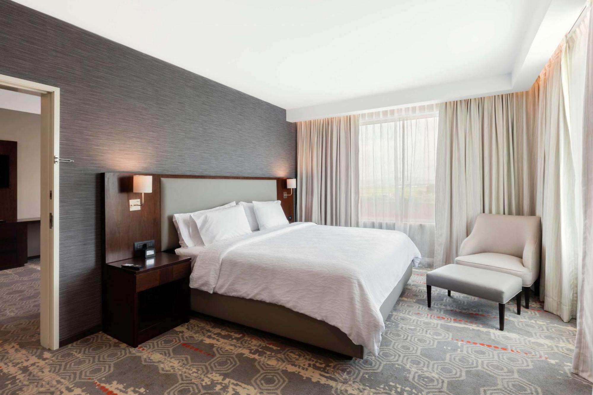 Hilton Garden Inn Salamanca Bagian luar foto