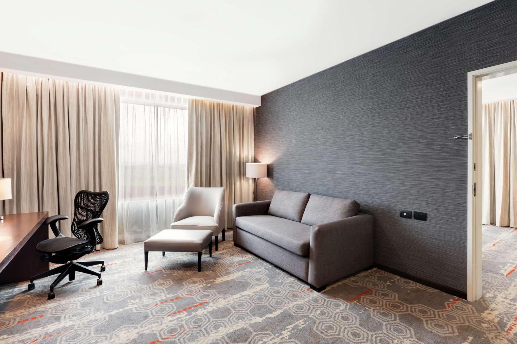 Hilton Garden Inn Salamanca Bagian luar foto