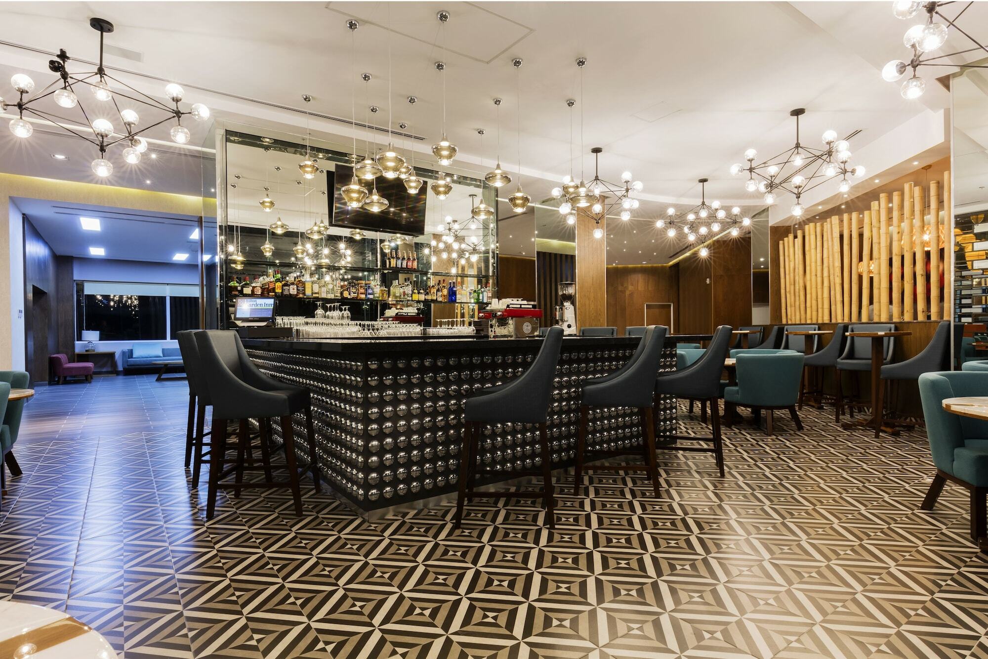 Hilton Garden Inn Salamanca Bagian luar foto